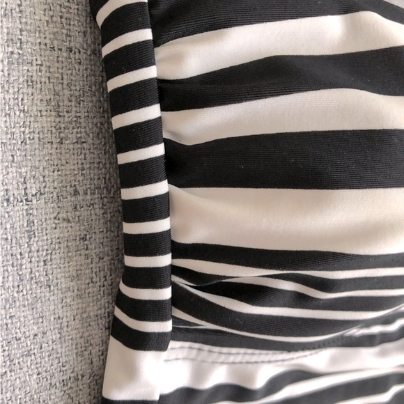 Chaps Bathing Suit Swim Tankini Top Black & White stripes Beach Vacation Summer - Picture 10 of 12